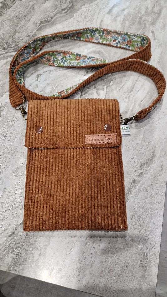 Pockett, La pochette bandoulière pratique & stylée (Choix des tissus en photo)