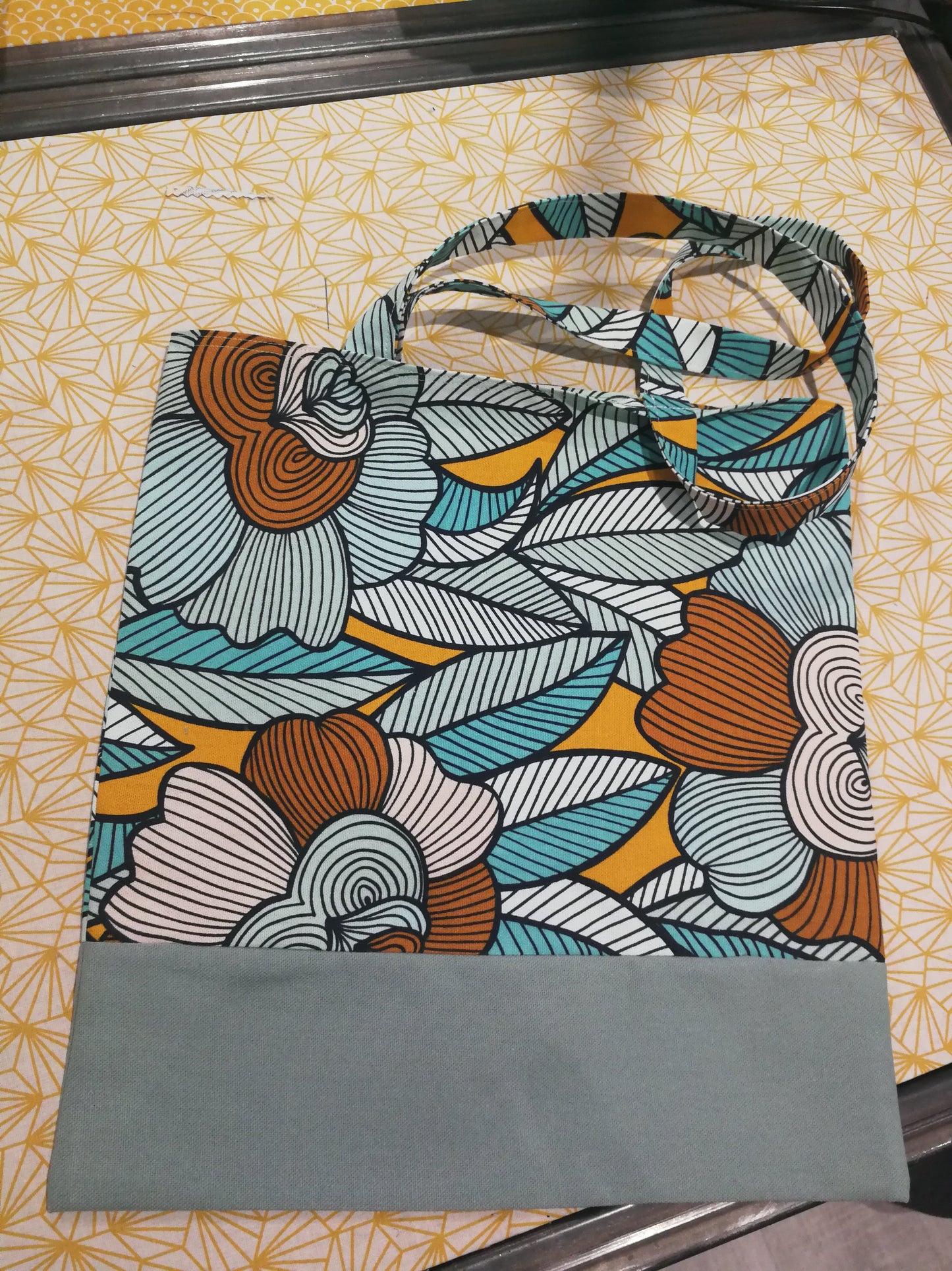 Le Tote Bag Coloré (Choix des tissus en photo)